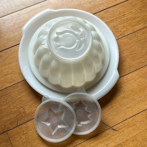 Authentic Tupperware Jel-N-Serve Jelly Mold